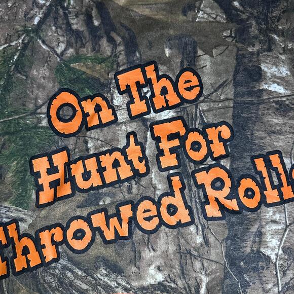 🦌 Russell Outdoors Camo Long Sleeve Tee – Lambert's Cafe Edition Size S - Picture 4 of 6